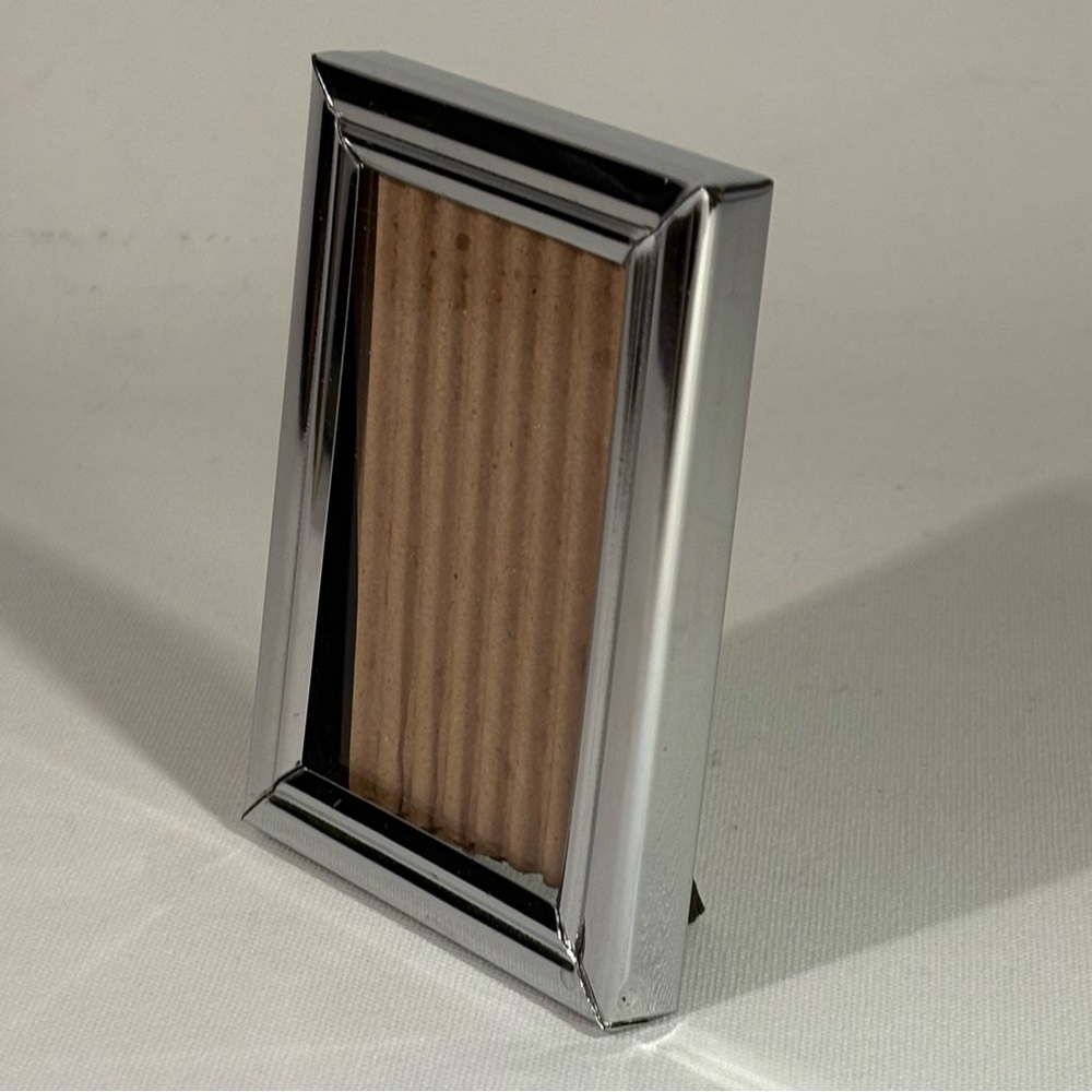 🖼️ SMALL CHROME FRAME 2 X 3 INCH PICTURE FRAME 🖼️